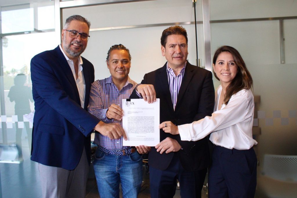 Legislan cuidado y control animal en Querétaro