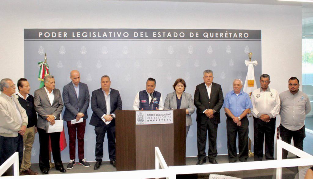 Taxis podrán adherirse a plataformas digitales en Querétaro