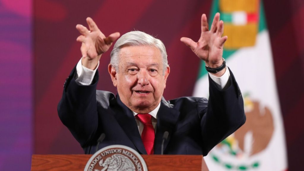 AMLO recibirá a Gabinete para definir relevos de presidenciables