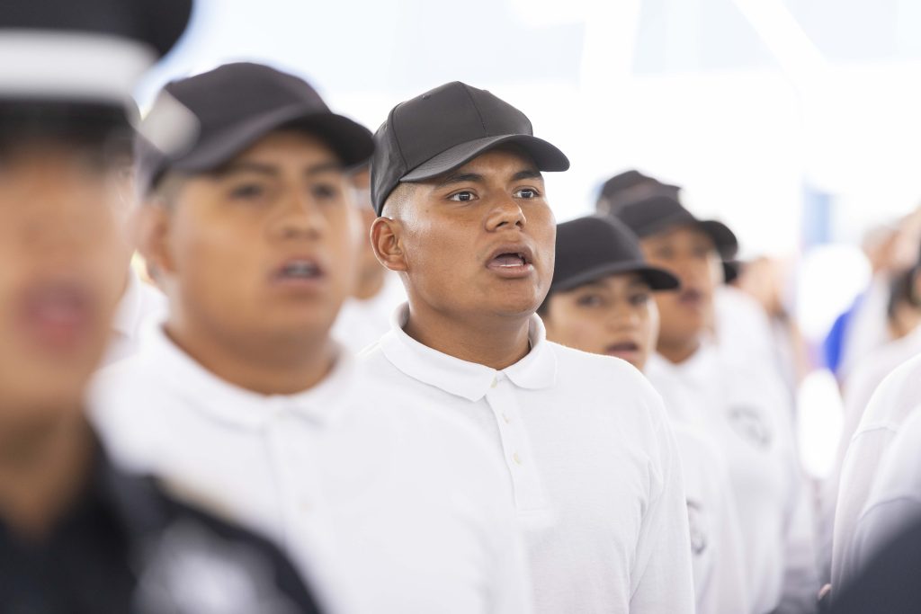 Se gradúan 46 policías de proximidad