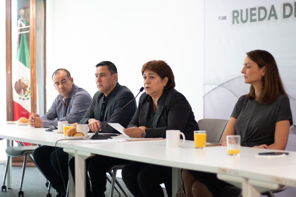Diputados preparan Informe de Actividades