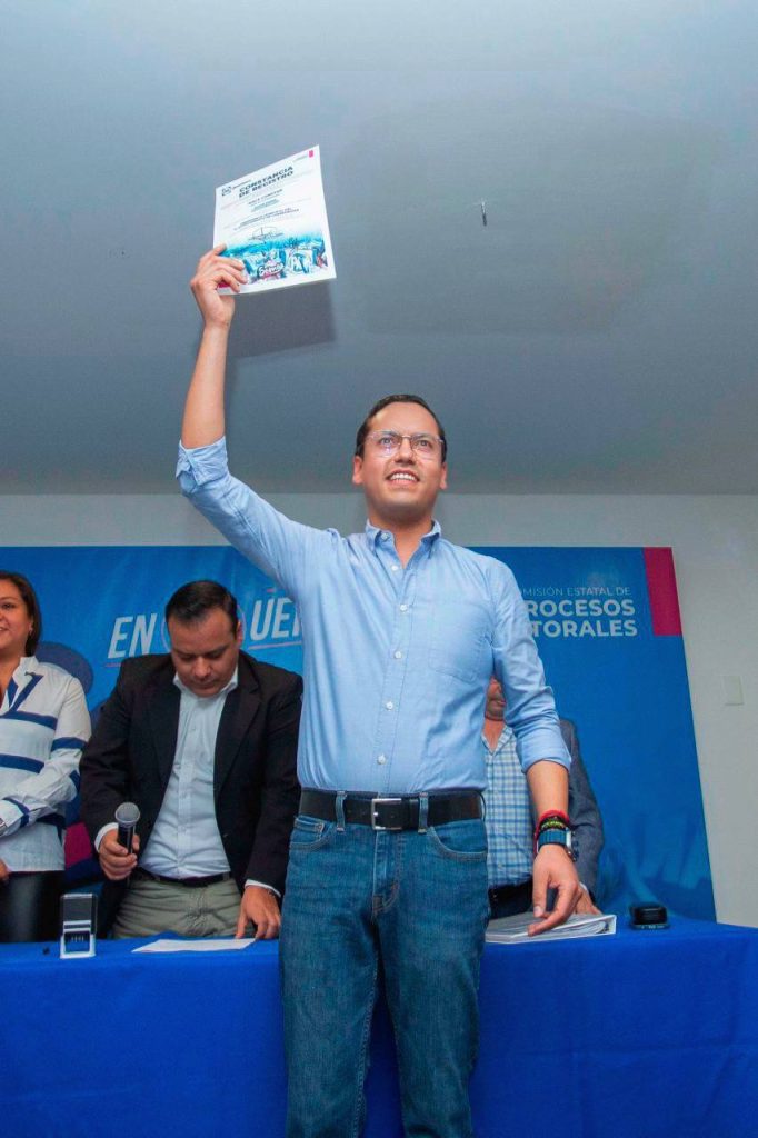Chepe registra precandidatura al municipio de Corregidora