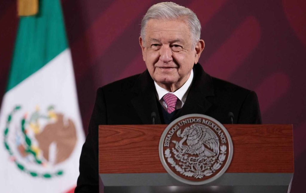 López Obrador reitera su compromiso con la salud