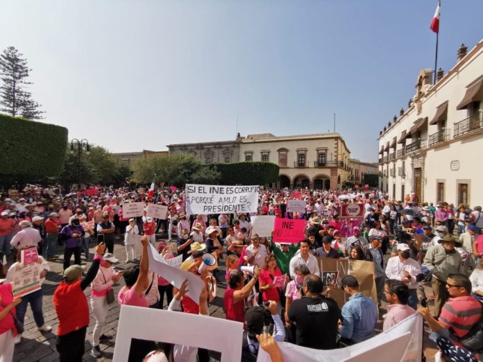 Marcha en defensa de la Democracia