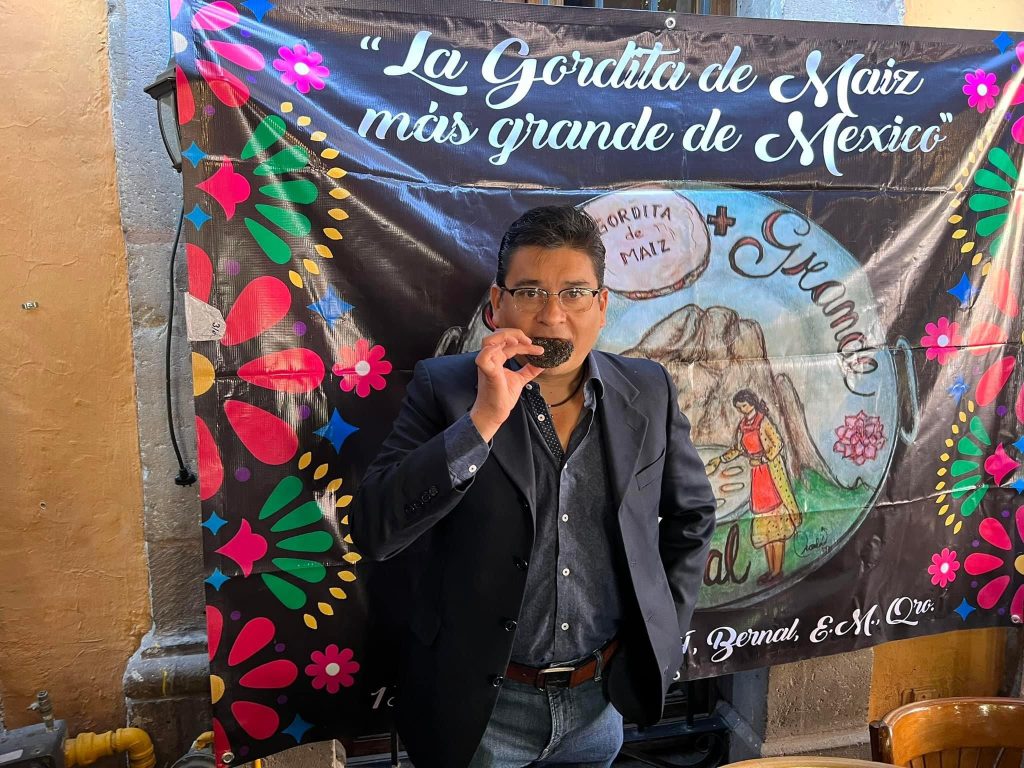 Cocinarán La Gordita de Maíz más Grande de México , en Bernal
