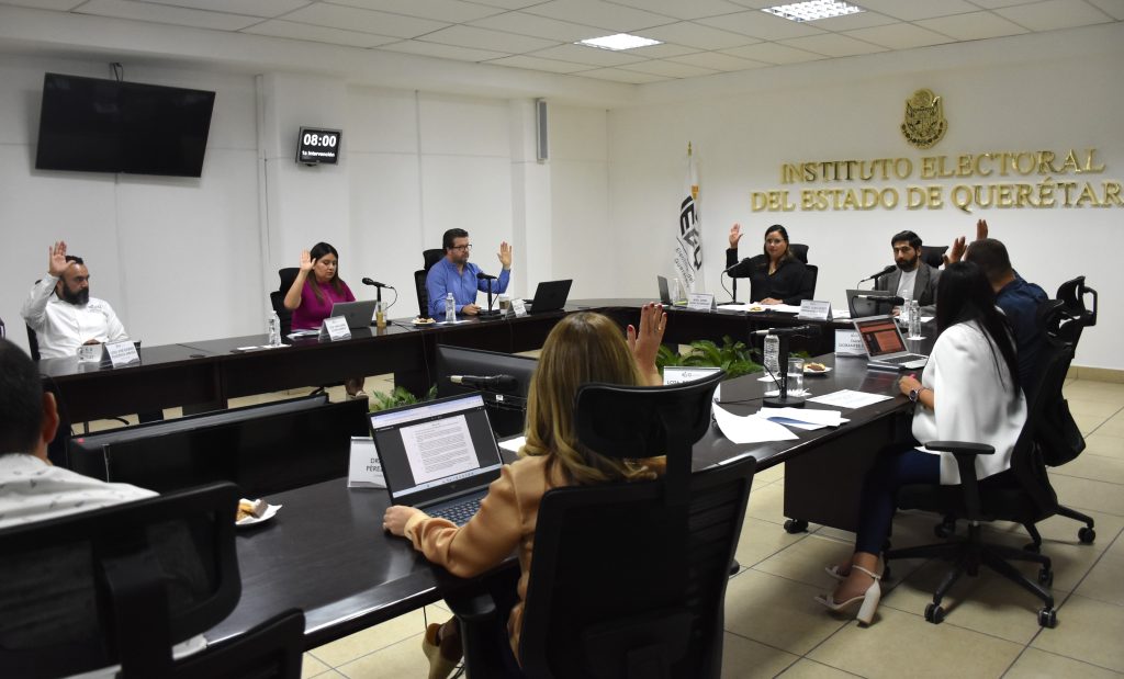 IEEQ aprueba registros de candidaturas para diputaciones locales y ayuntamientos