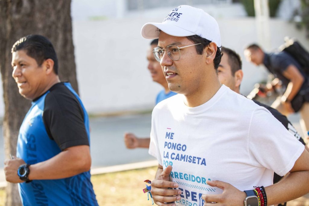 Chepe garantiza apoyos, becas y espacios para el deporte en Corregidora