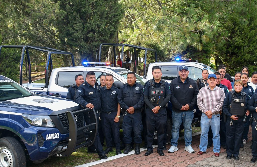 El Presidente Municipal René Mejía Refuerza la Seguridad en Amealco con Importantes Avances y Nuevas Entregas