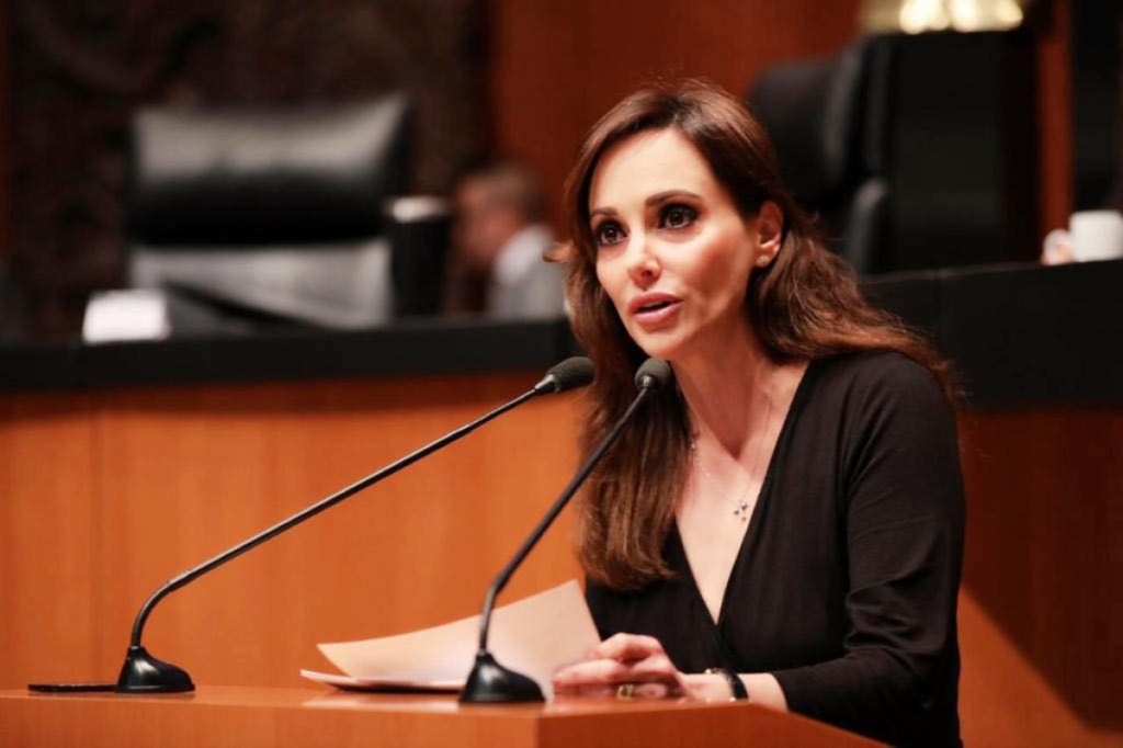 Lilly Téllez acusa a AMLO y Sheinbaum de intentar arrebatarle la senaduría