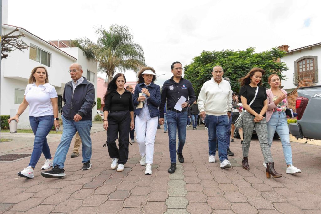 Autoridades Municipales Recorren el Fraccionamiento Pueblo Nuevo