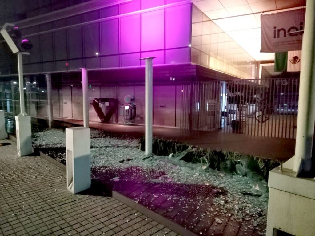 Vandalizan Instalaciones del INAI en la Ciudad de México