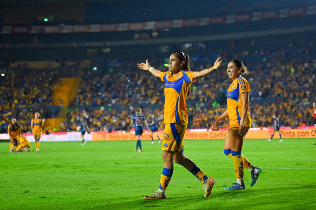 Liga MX Femenil se disputa final entre Tigres y Rayadas