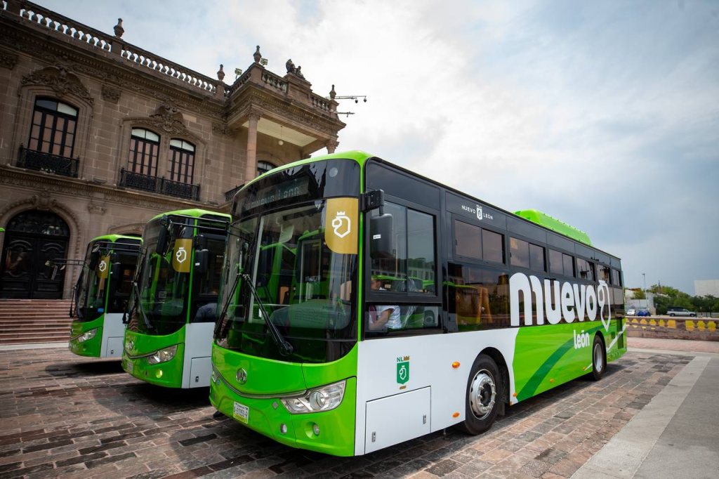 Transporte público en NL enfrenta crisis tras aumento de tarifas