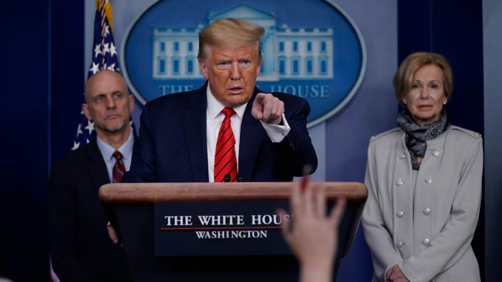 Subvenciones federales congeladas por Trump