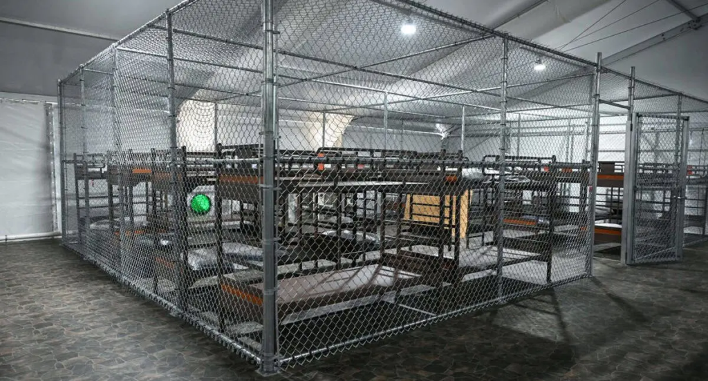 Mexicanos detenidos en Alligator Alcatraz exigen mejores condiciones