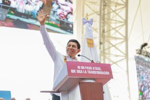 Nuestro compromiso con el estado no conoce días ni horarios. Los invito a seguir caminando juntas y juntos por Oaxaca, estamos en la ruta correcta ¡ni un paso atrás!