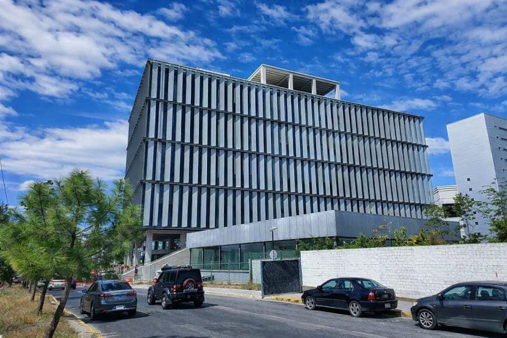 Trascendió Puebla con ajustes en Finanzas y avance del cablebús