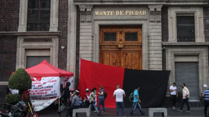 huelga en el Nacional Monte de Piedad