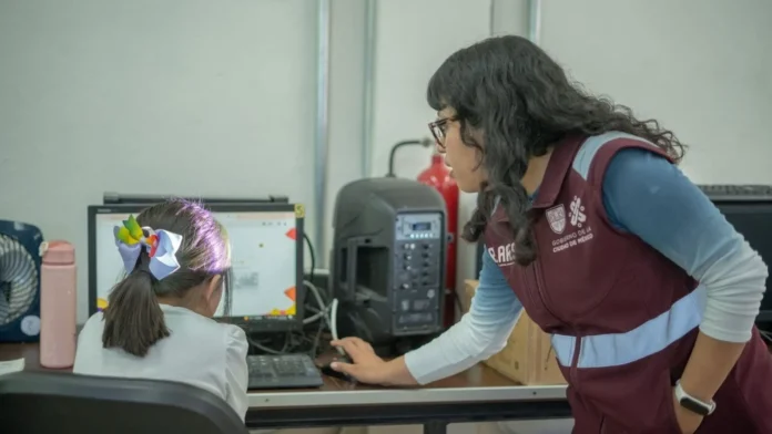 Captura de pantalla mostrando el proceso de registro en el portal de Pilares CDMX para obtener el folio.