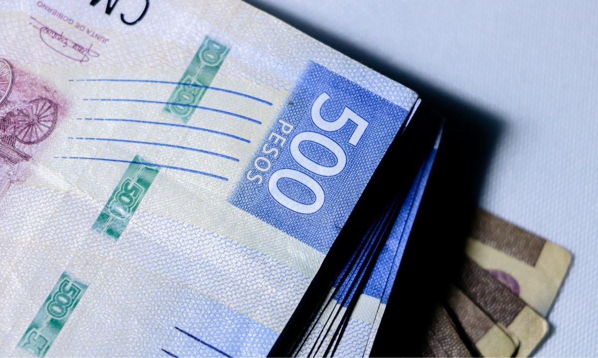 Qué pasa si depositas a tu pareja más de 15 mil pesos al mes