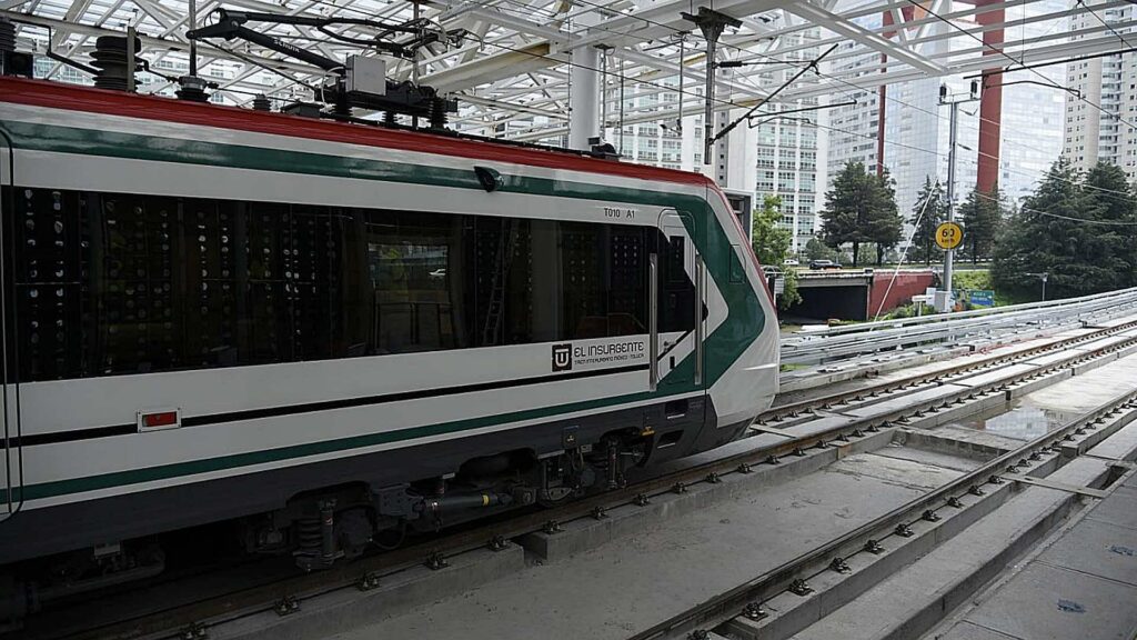 Tren Interurbano “El Insurgente”: Horarios, estaciones abiertas y costo del pasaje 2026