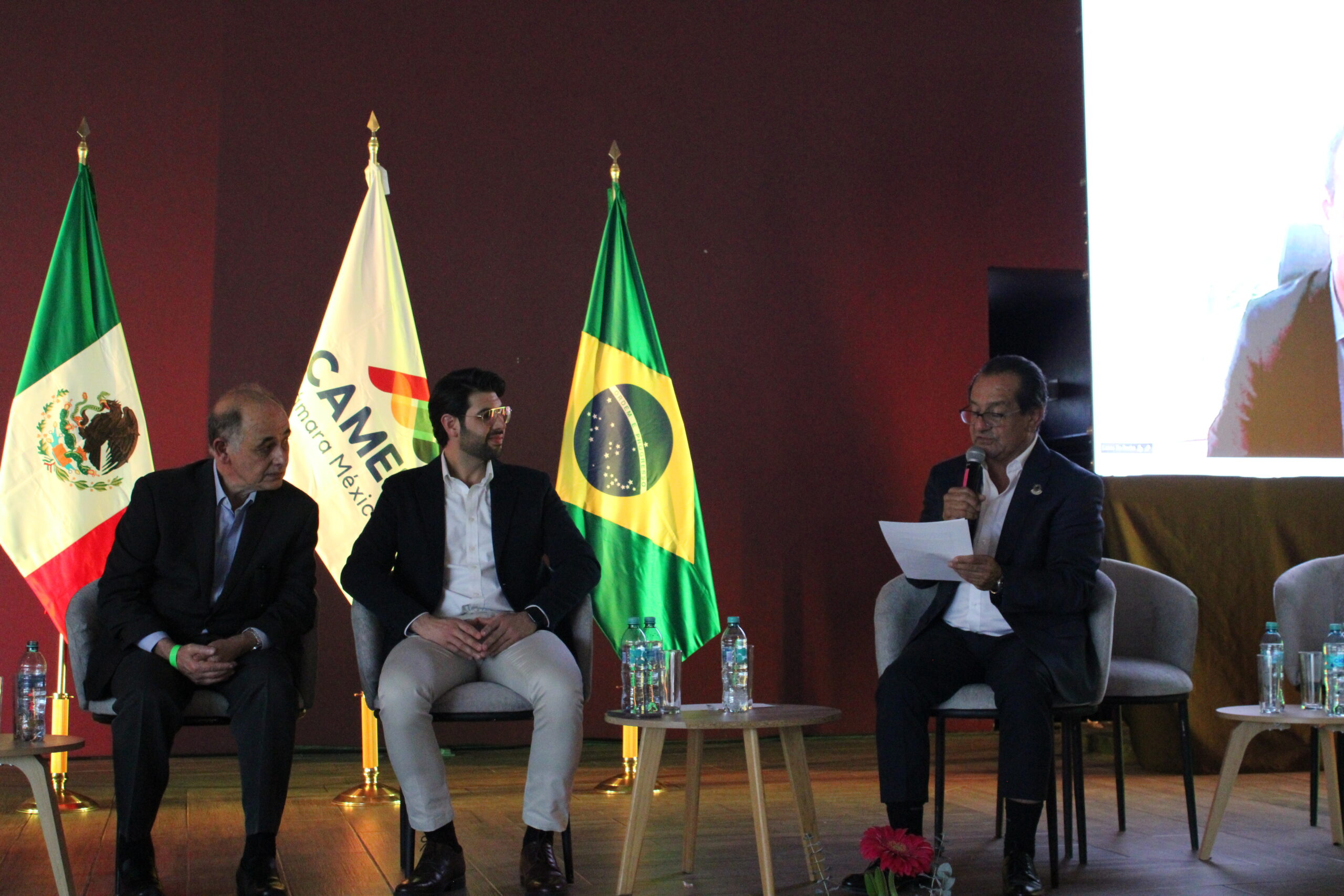 Vista de las instalaciones de Viñedos Donato en Colón, sede del evento empresarial CAMEBRA 2026.