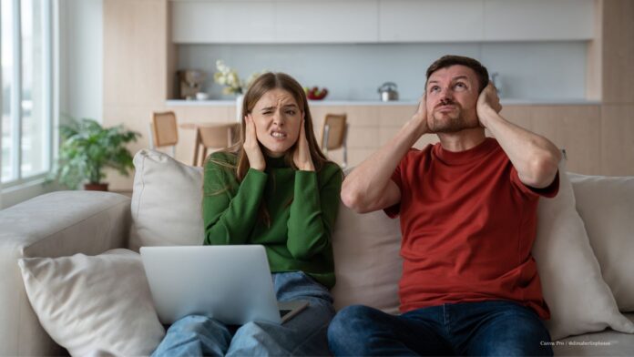 Cómo reportar a un vecino ruidoso sin meterte en problemas