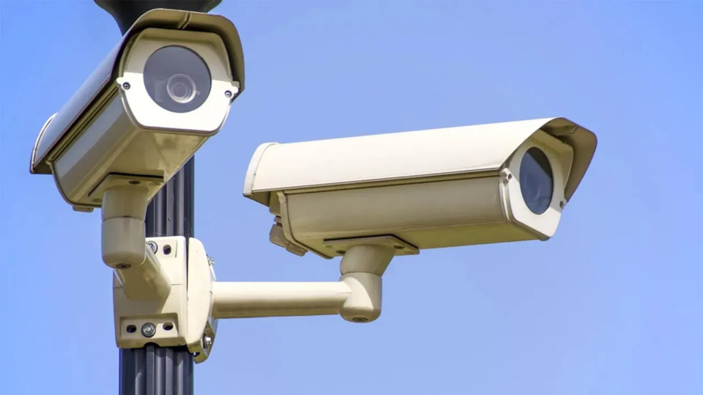 Cámaras de seguridad en casa sí tienen validez legal al grabar la calle