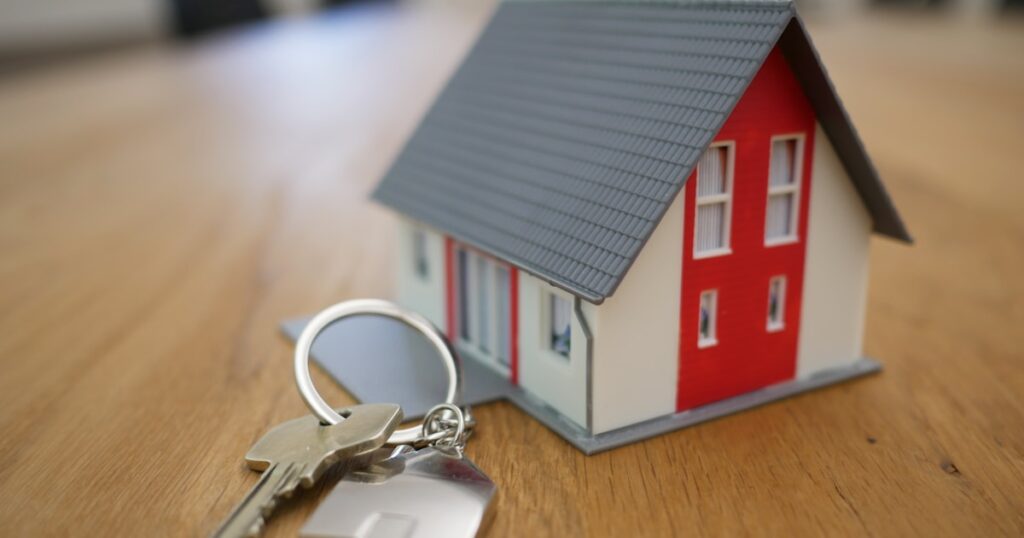 Traspaso de casa Infonavit: cómo funciona el trámite legal y cómo evitar fraudes