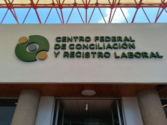 demandar patrón falta de pago