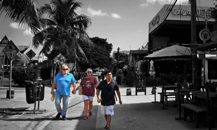 Crisis en Tulum: Comerciantes denuncian red de extorsión y exigen destitución de funcionarios municipales