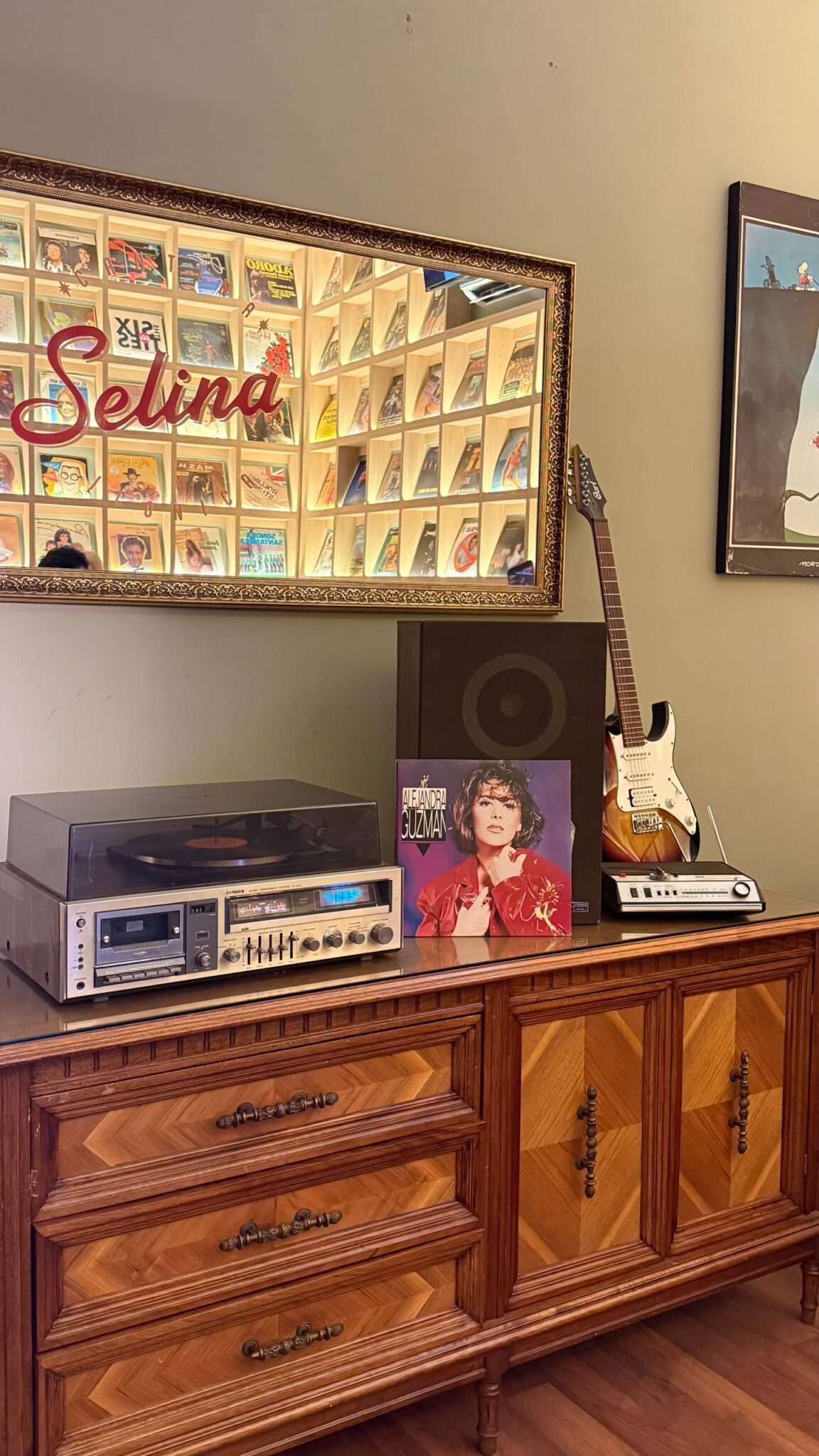 Conoce Selina Querétaro, el nuevo canta bar en El Refugio inspirado en Selena Quintanilla. Descubre su propuesta de música, fiesta y vida nocturna.