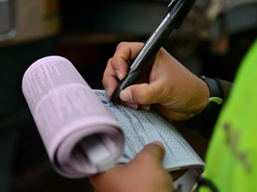 Multas de tránsito: cómo consultarlas y pagarlas con descuento