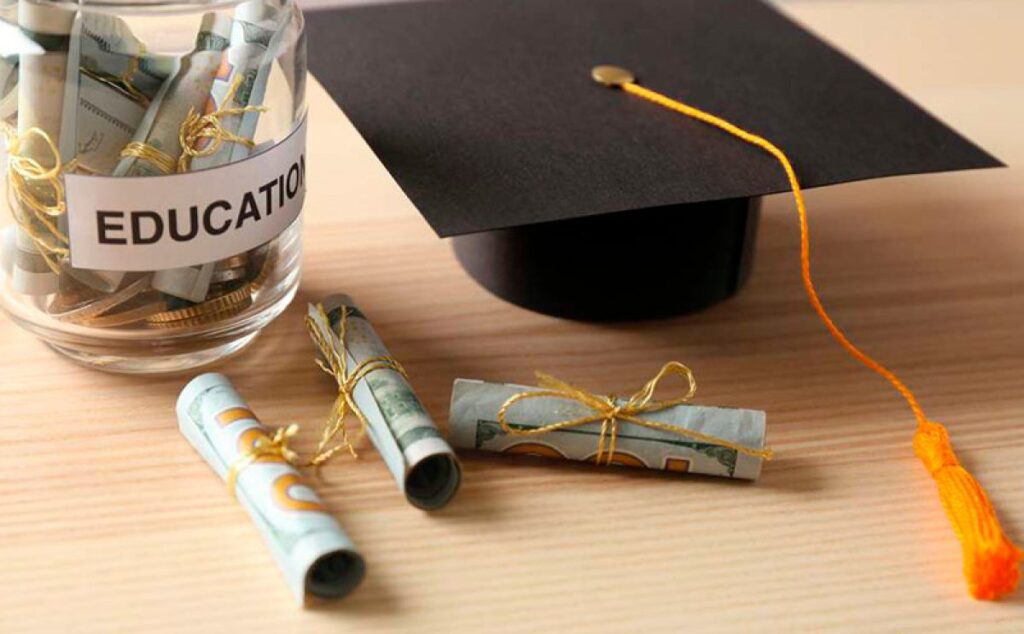 Becas para la universidad 2026: convocatorias abiertas este mes