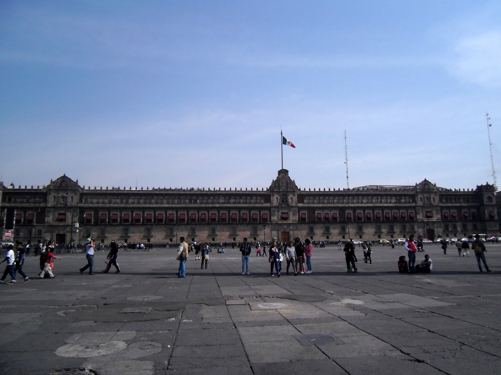 Palacio Nacional en el Zócalo de la Ciudad de México, sede del gobierno que impulsa la cooperación México Canadá en seguridad