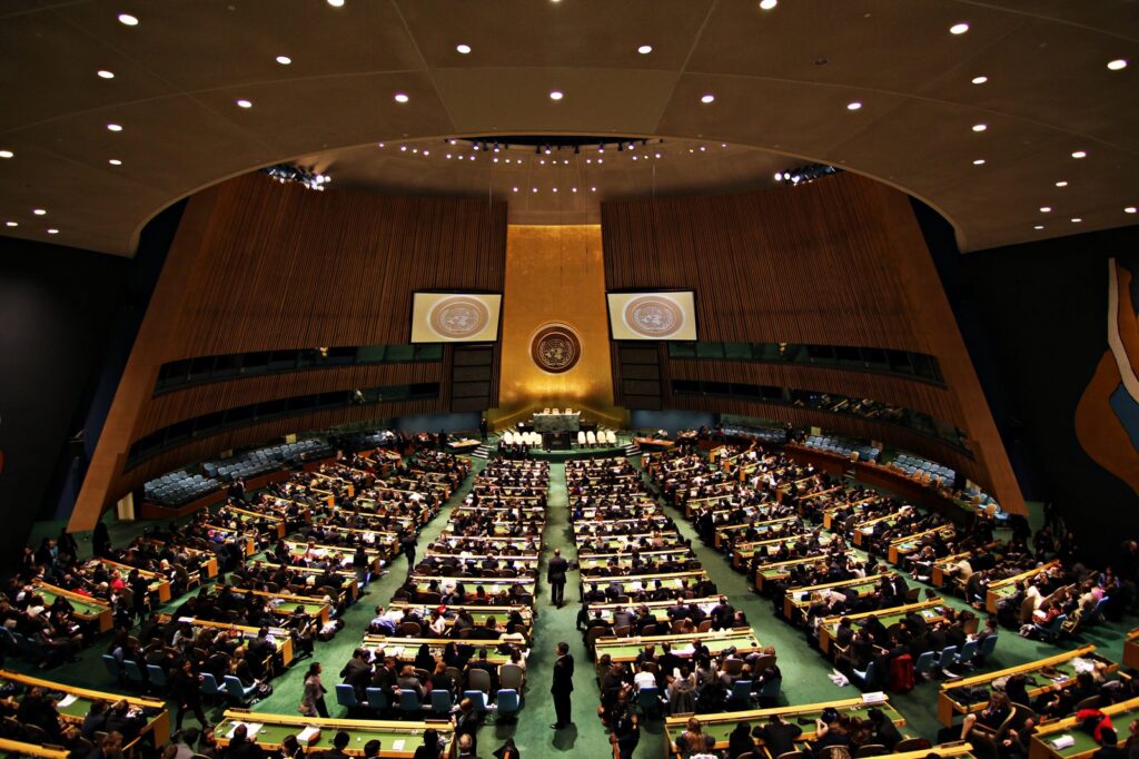 Trump dice en la ONU que México es epicentro de los cárteles, pero destaca cooperación con Sheinbaum