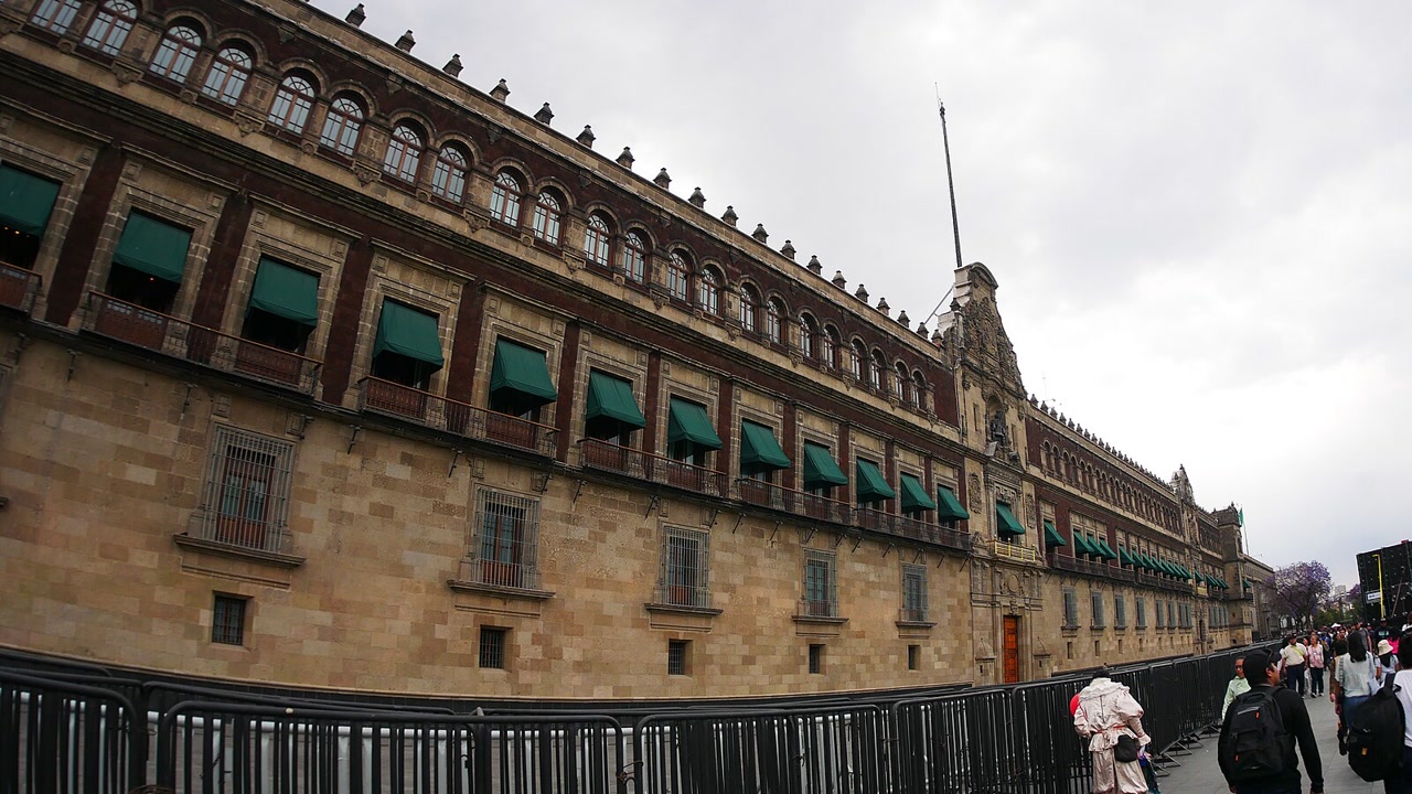 Fachada del Palacio Nacional en la Ciudad de México