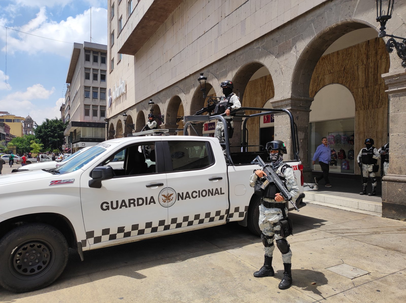 Agentes de la Guardia Nacional de México durante labores de vigilancia