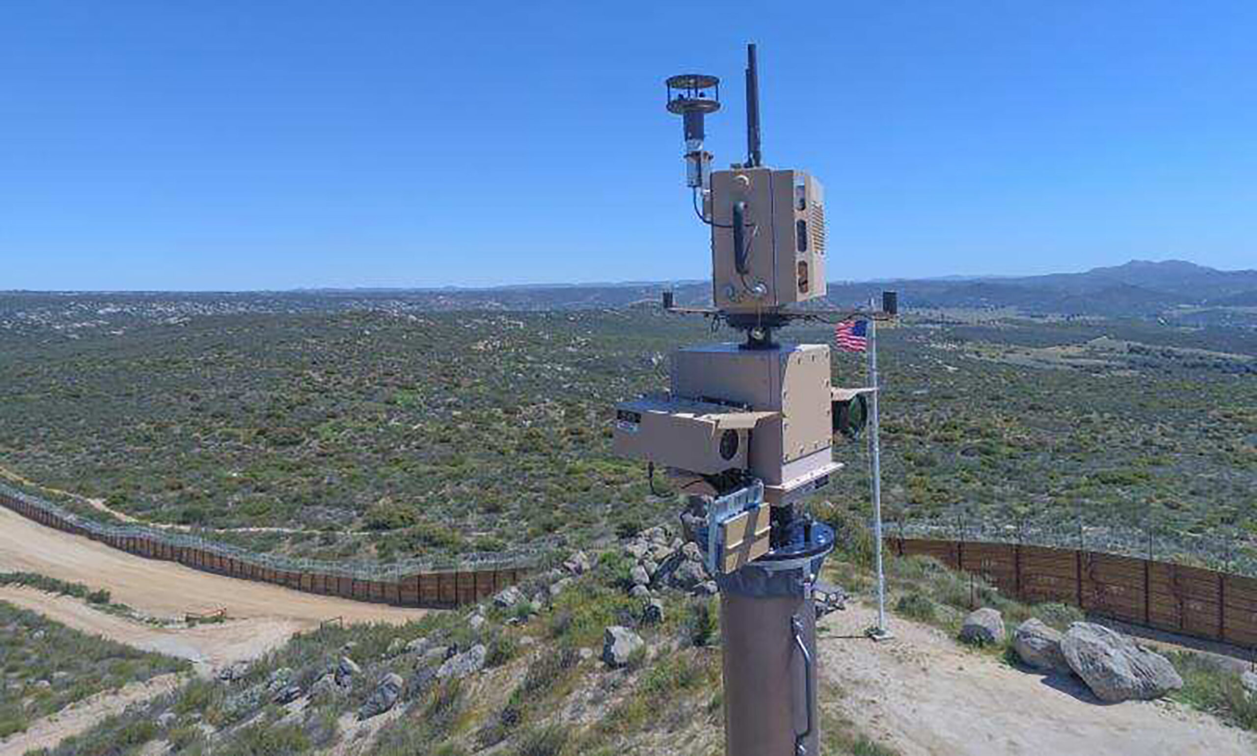 Torres de vigilancia autónoma de la Patrulla Fronteriza en la frontera suroeste de Estados Unidos