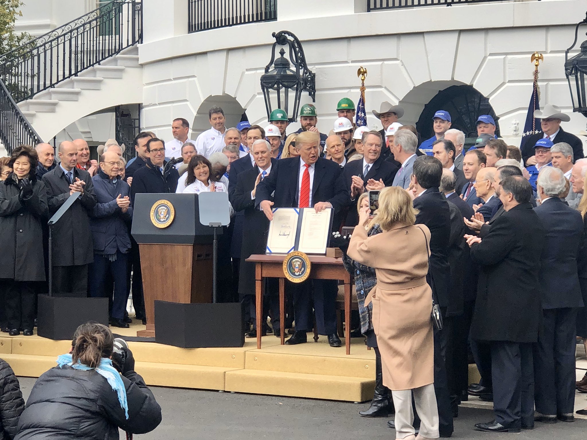 Firma del acuerdo entre Mexico, Estados Unidos y Canada que dio origen al T-MEC