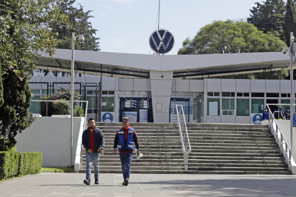 Huelga en Volkswagen de Puebla se aplaza tras acuerdo salarial de 8.24%
