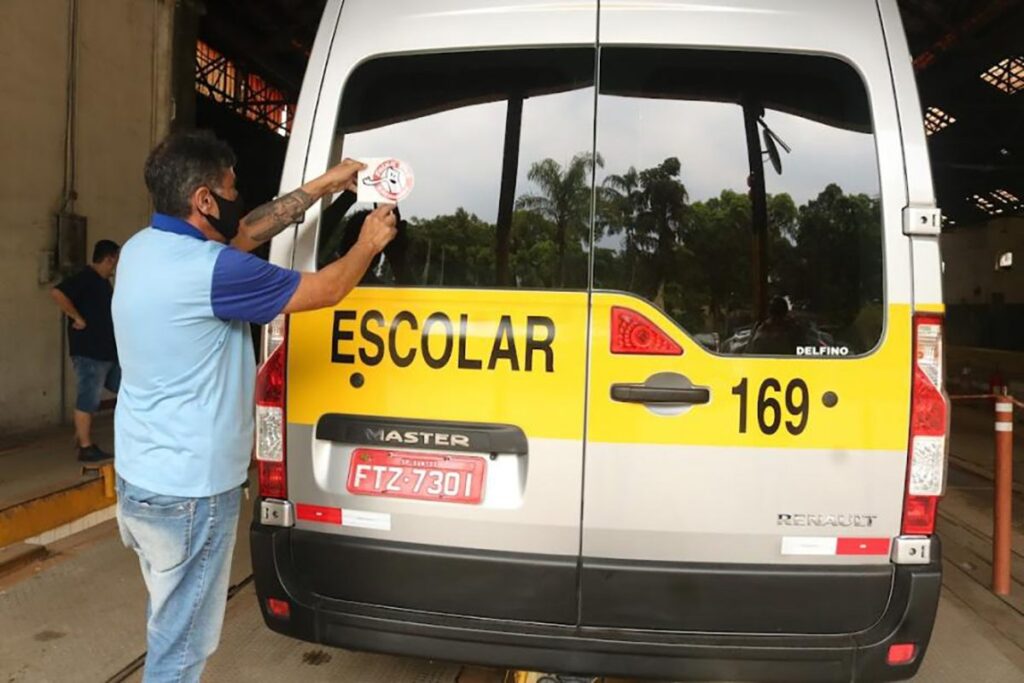 Placas de Transporte Escolar: Requisitos, Trámite y Costos