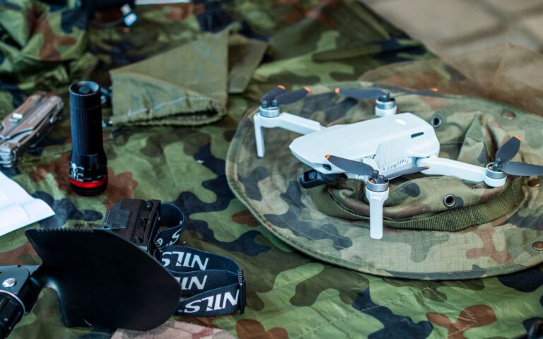 Drones en Sinaloa: Ejército asegura 15 y 42 explosivos