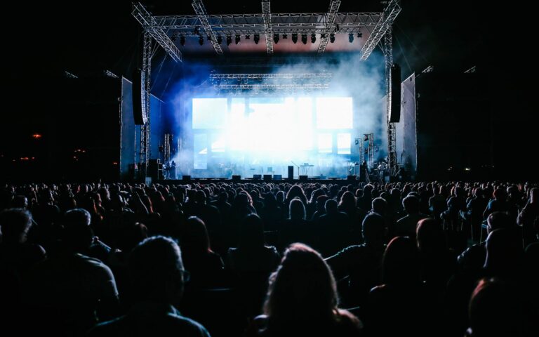 Hombres G en el Auditorio Nacional: horarios y qué llevar