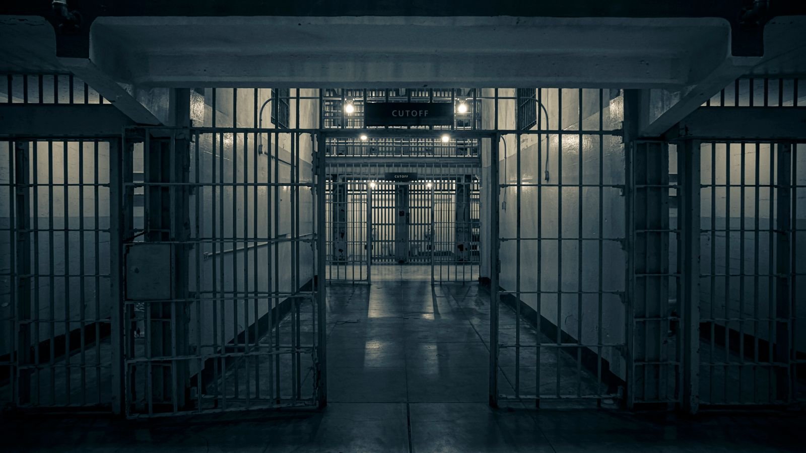Pasillo con rejas de un centro penitenciario, imagen ilustrativa del nuevo penal en Sinaloa y sus controles