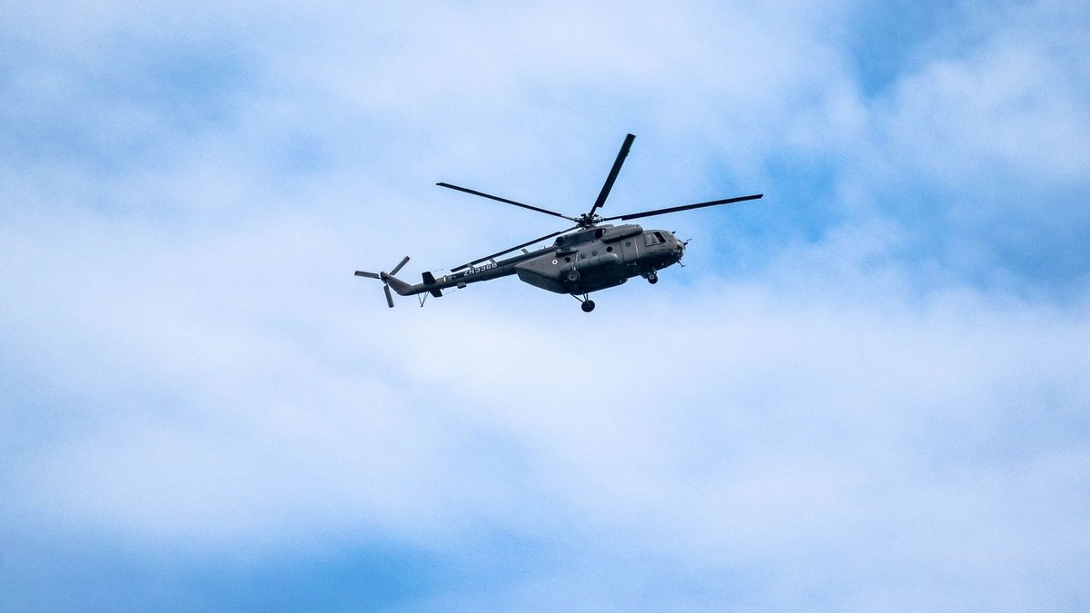 Helicóptero militar en vuelo, imagen ilustrativa de la Operación Espejo en la frontera de Tamaulipas